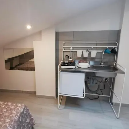 Mansarda 1 Sb Apartament Parma
